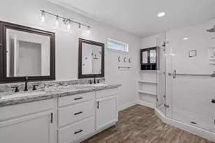 214 Sampan Dr, Tiki Island, TX 77554 - Photo 19