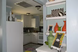 2504 Ave P 1/2, Galveston, TX 77550 - Photo 7