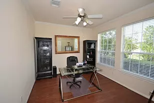 2 Bryce Branch Cir, The Woodlands, TX 77382 - Photo 5