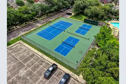 9943 Kemp Forest Drive, Houston, TX 77080 - Photo 25