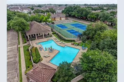 9943 Kemp Forest Drive, Houston, TX 77080 - Photo 21