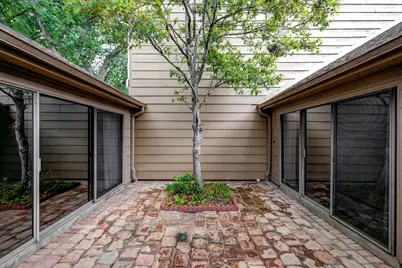 9943 Kemp Forest Drive, Houston, TX 77080 - Photo 17