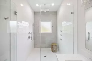 317 Sikes St, Houston, TX 77018 - Photo 17
