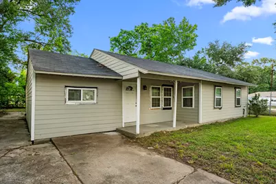 5835 Southseas Street, Houston, TX 77033 - Photo 3