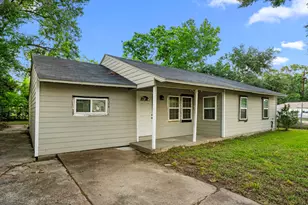 5835 Southseas St, Houston, TX 77033 - Photo 3
