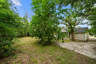 5835 Southseas St, Houston, TX 77033 - Photo 7