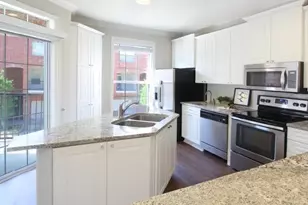 824 Bering Dr Dr, Houston, TX 77057 - Photo 5