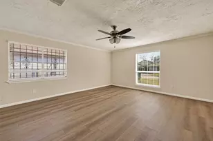 711 Blue Rock Ct, Houston, TX 77060 - Photo 5