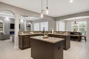 814 China Grove Dr, Rosharon, TX 77583 - Photo 3