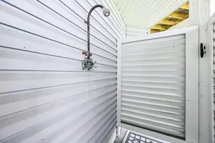 14450 Spyglass Cir, Galveston, TX 77554 - Photo 41