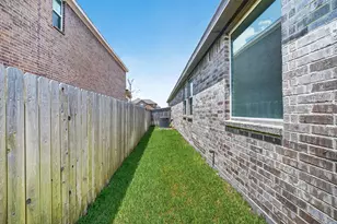 2507 Hatton Terrace Ln, Pearland, TX 77089 - Photo 43