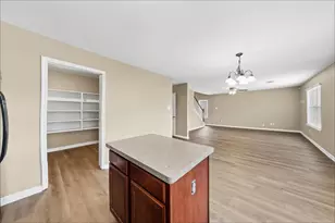 1711 Mickle Creek Dr, Houston, TX 77049 - Photo 3