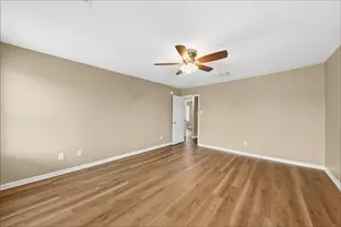 1711 Mickle Creek Dr, Houston, TX 77049 - Photo 9