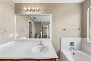 1711 Mickle Creek Dr, Houston, TX 77049 - Photo 11