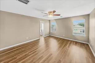 1711 Mickle Creek Dr, Houston, TX 77049 - Photo 9