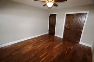 2427 Droxford Dr, Houston, TX 77008 - Photo 17
