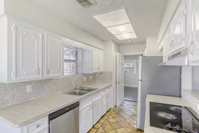 7003 Oak Bough Drive, Houston, TX 77088 - Photo 5