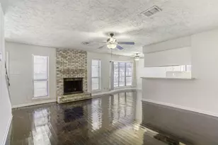 7003 Oak Bough Dr, Houston, TX 77088 - Photo 3