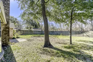 7003 Oak Bough Dr, Houston, TX 77088 - Photo 15