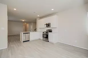 8411 Beacon Bay Cir, Baytown, TX 77523 - Photo 11