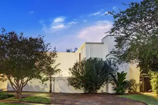 1111 Potomac Dr, Houston, TX 77057 - Photo 1