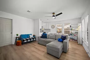 3905 Cotswold St, Houston, TX 77009 - Photo 13
