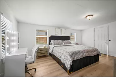 3905 Cotswold Street, Houston, TX 77009 - Photo 17