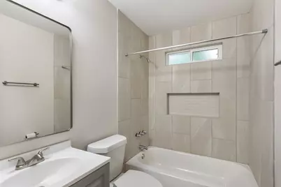 202 N 3rd Street, Highlands, TX 77562 - Photo 15