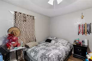 202 N 3rd St, Highlands, TX 77562 - Photo 17