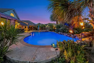 322 Marina Oaks Ct, Kemah, TX 77565 - Photo 5