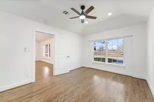 4218 T C Jester Blvd, Houston, TX 77018 - Photo 19