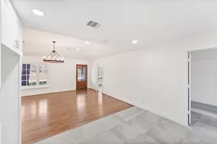 4218 T C Jester Blvd, Houston, TX 77018 - Photo 13