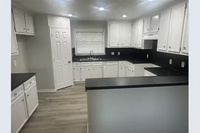 7210 Mikes, Wallis, TX 77485 - Photo 9