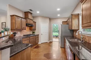 4960 Drake Dr, College Station, TX 77845 - Photo 11