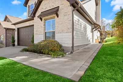 109 Harbour Town Circle, Conroe, TX 77356 - Photo 5