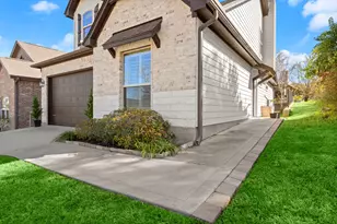 109 Harbour Town Cir, Conroe, TX 77356 - Photo 5