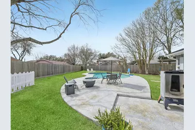 16755 Schooners Way, Friendswood, TX 77546 - Photo 23