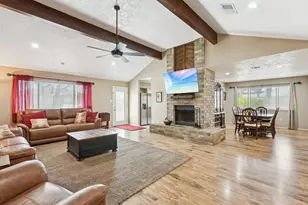 16755 Schooners Way, Friendswood, TX 77546 - Photo 9