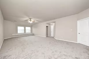 4002 Broadmoor Dr, Mont Belvieu, TX 77523 - Photo 29