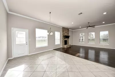 4002 Broadmoor Drive, Mont Belvieu, TX 77523 - Photo 15