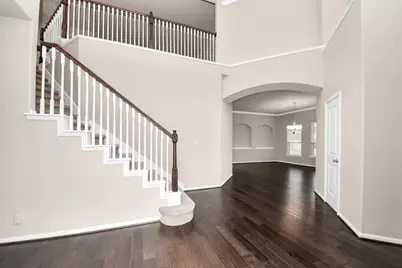 4002 Broadmoor Drive, Mont Belvieu, TX 77523 - Photo 5