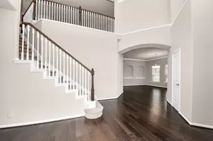 4002 Broadmoor Dr, Mont Belvieu, TX 77523 - Photo 5