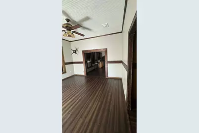 211 Martin Street, Yoakum, TX 77995 - Photo 35