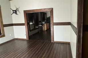 211 Martin St, Yoakum, TX 77995 - Photo 35