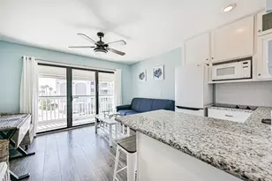 6102 Seawall Blvd, Galveston, TX 77551 - Photo 11