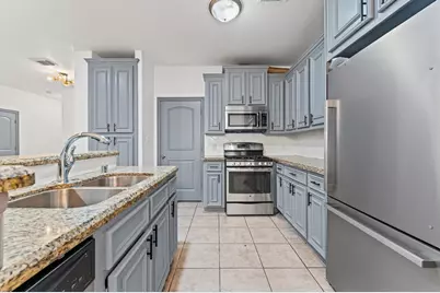 2905 Baer Street #6, Houston, TX 77020 - Photo 9