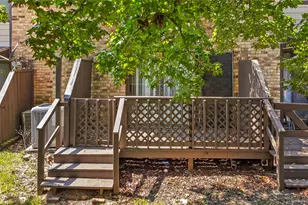 2521 Crosstimbers St, Huntsville, TX 77320 - Photo 19