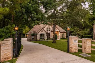 1904 Boulder Ridge Dr, Conroe, TX 77304 - Photo 9