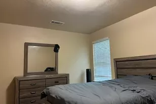 10531 Pine Landing Dr, Houston, TX 77088 - Photo 11