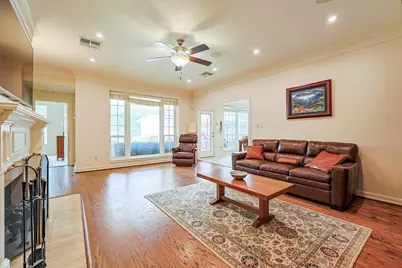 4806 Kirkwall Drive, Sugar Land, TX 77479 - Photo 9